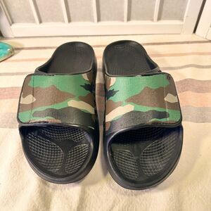Oofos Slide Sandals